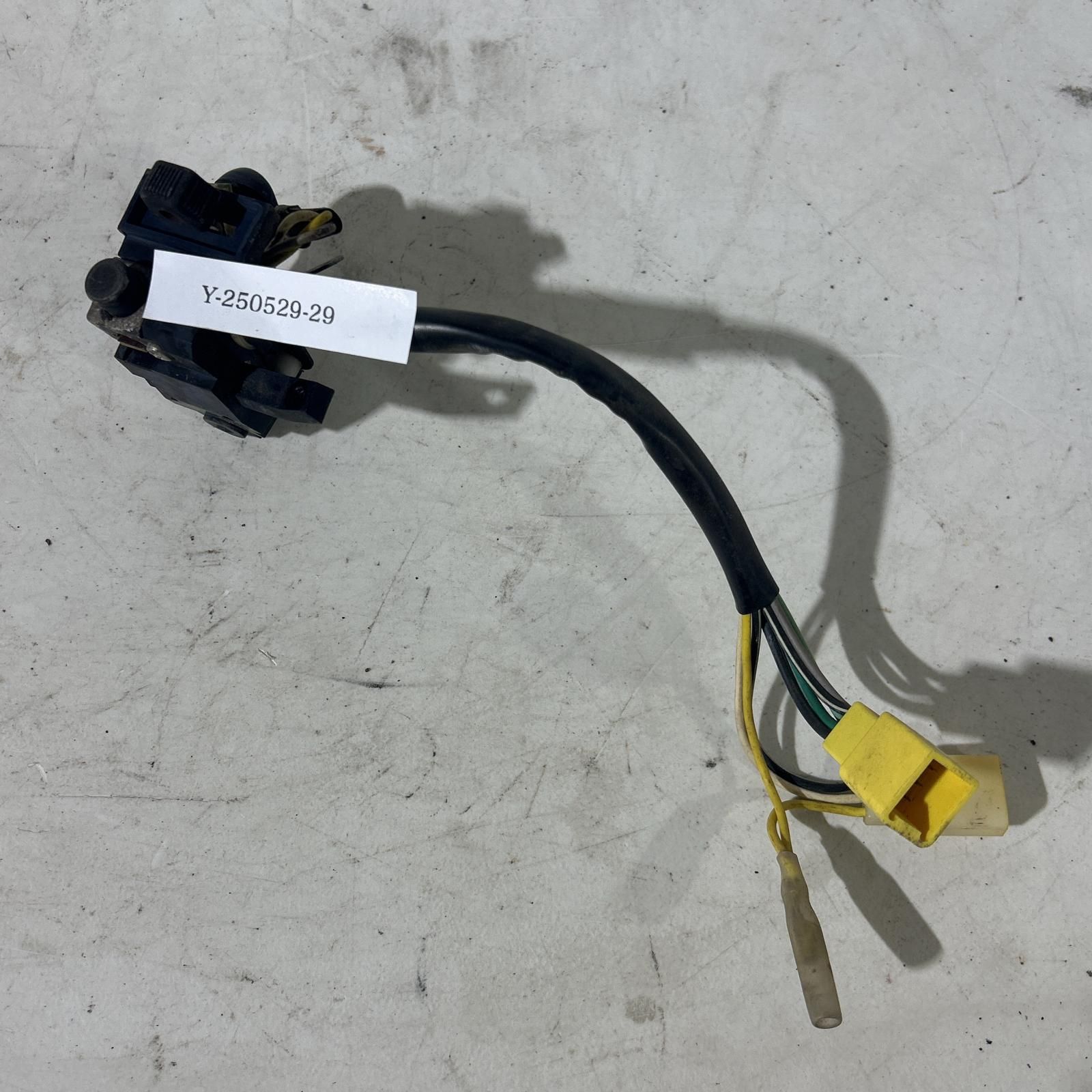 専用商品です。 SUZUKI ジェンマ50 ウィンカースイッチ スズキ