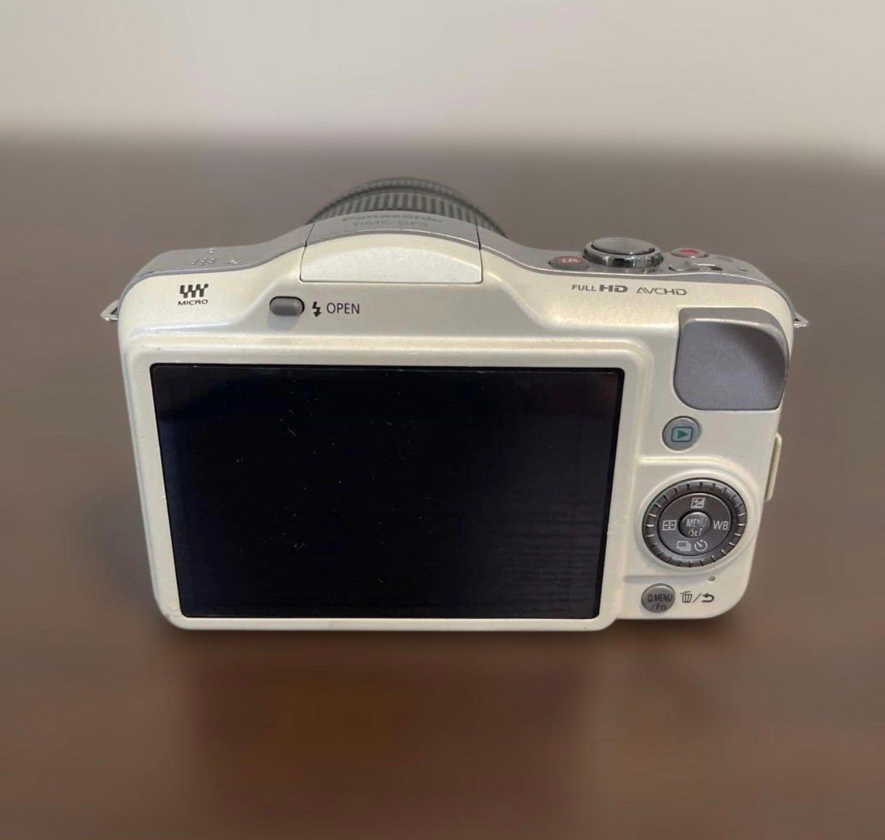 4974 Panasonic LUMIX GF3 ホワイト デジカメ - メルカリ