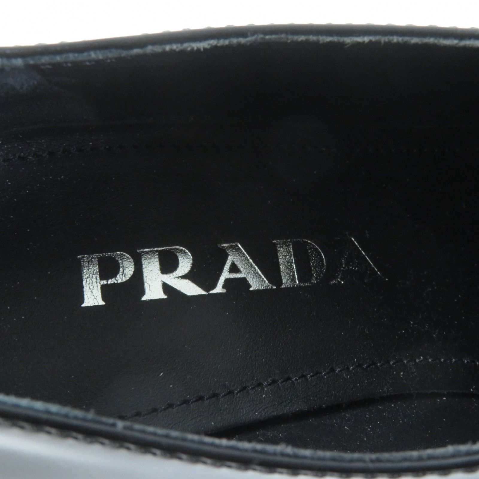 極美品★PRADA プラダ 1D246M プラダ チョコレート ブラッシュドレザー ローファー トライアングルロゴ付 ブラック 35.5  箱・保存袋付き イタリア製 レディース 定価163