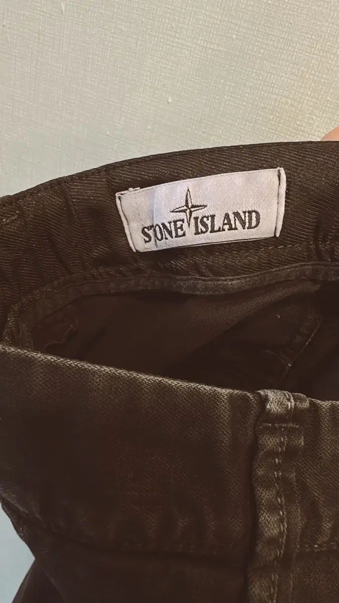 ISLAND ストーンアイランド