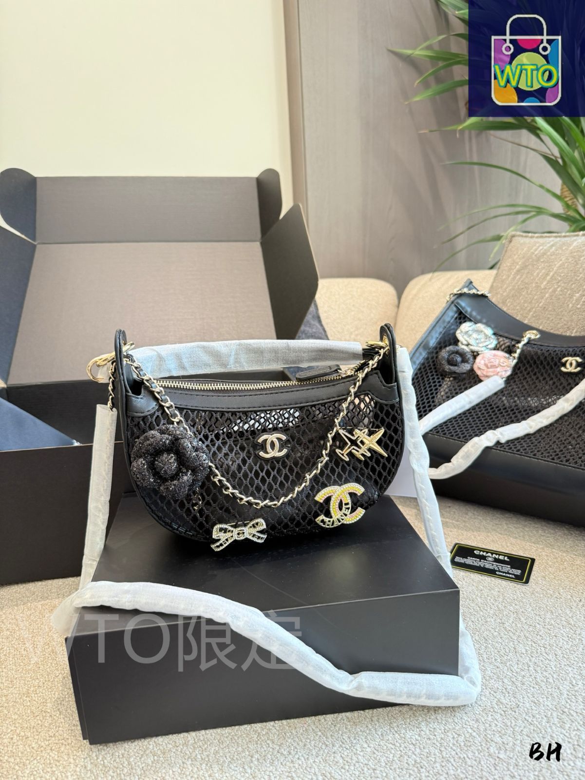 クラッチとして持っても◎カードスロット有り CHANEL ポーチ クラッチとして持っても◎カードスロット有り CHANEL ポーチ