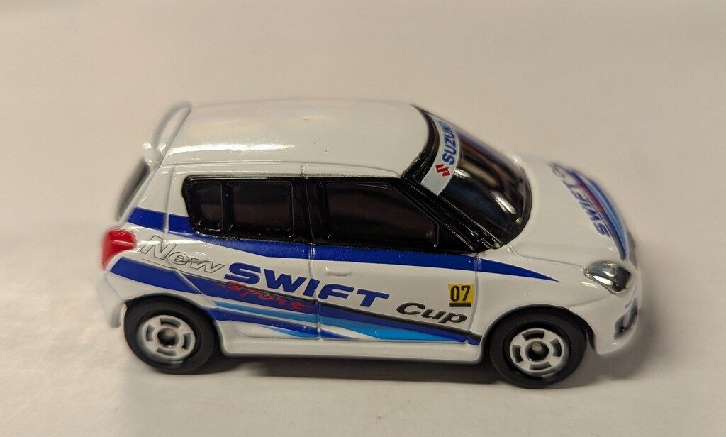 トミカ ワンメイクレースコークション スイフト レア トミカ ワン