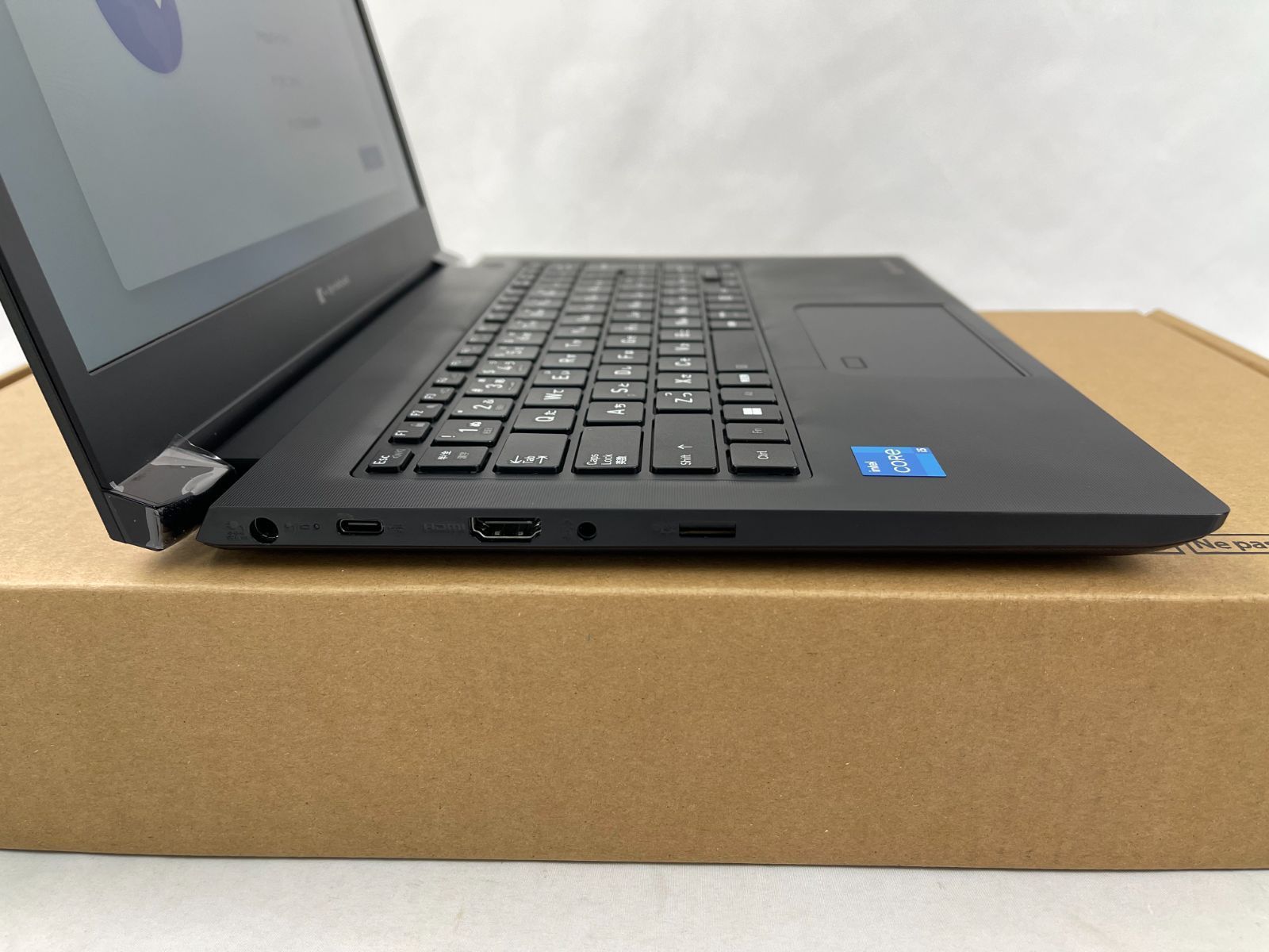 13.3型FHD