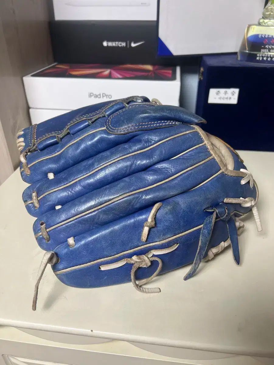 販売