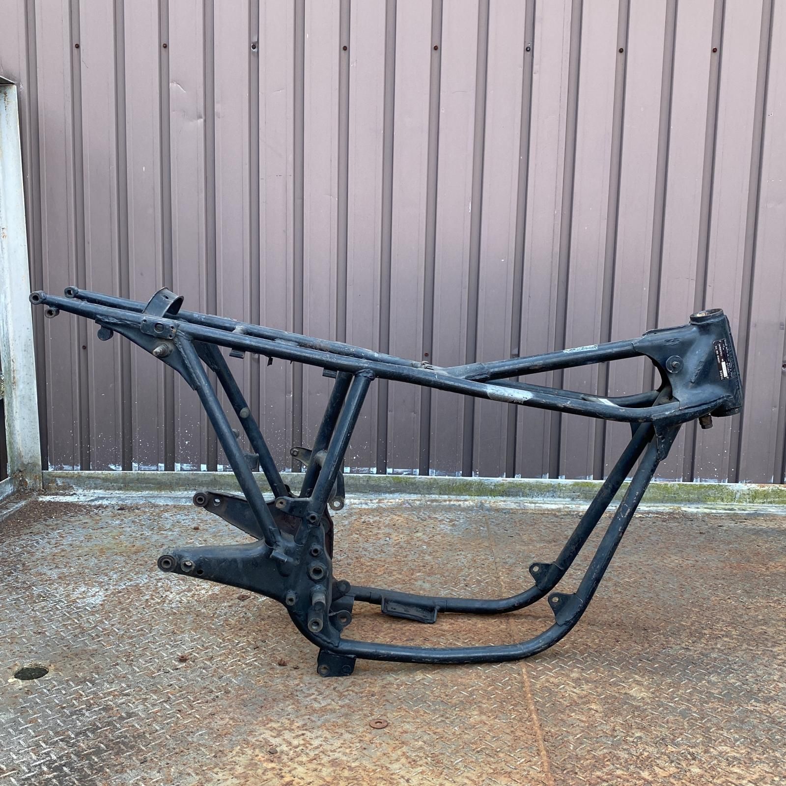 SUZUKI GT380 フレーム　初期型　書類付　 GT380フレーム初期型前期型登録済みフレーム