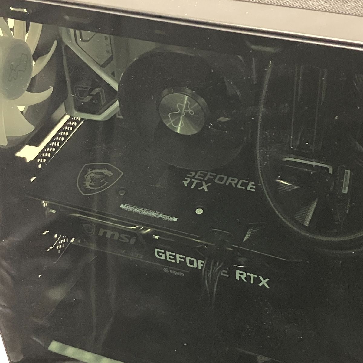 LEVEL∞ ゲーミングデスクトップPC