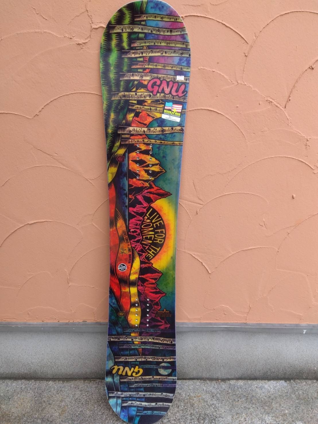 GNU カラフル スノーボード142.5cm ウィンタースポーツ