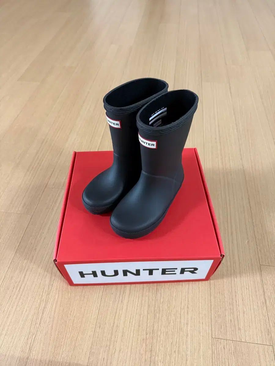 HUNTER ネイビー 長靴 バックル付き HUNTER ネイビー 長靴 バックル