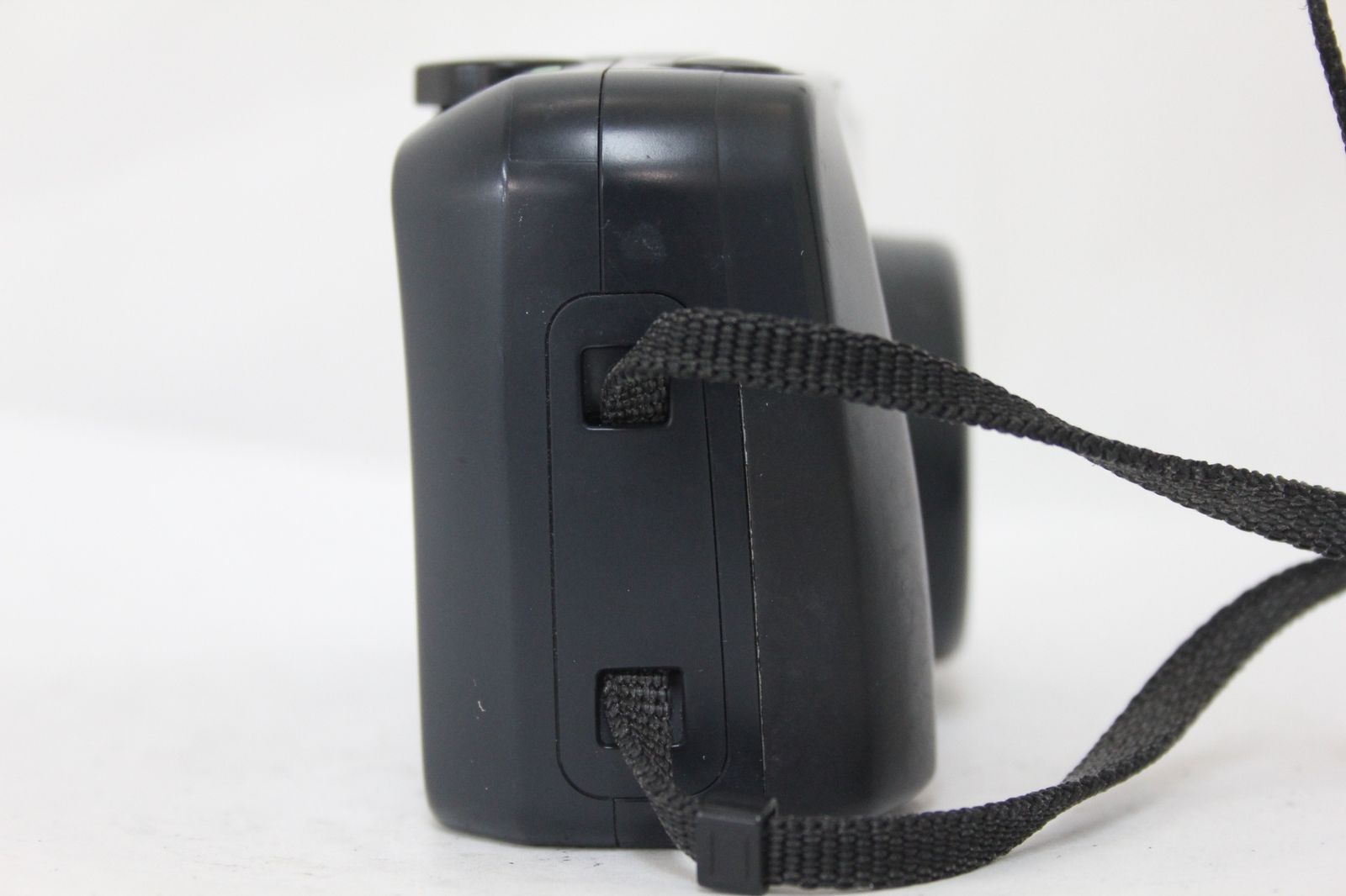 38-115mm コンパクトカメラ