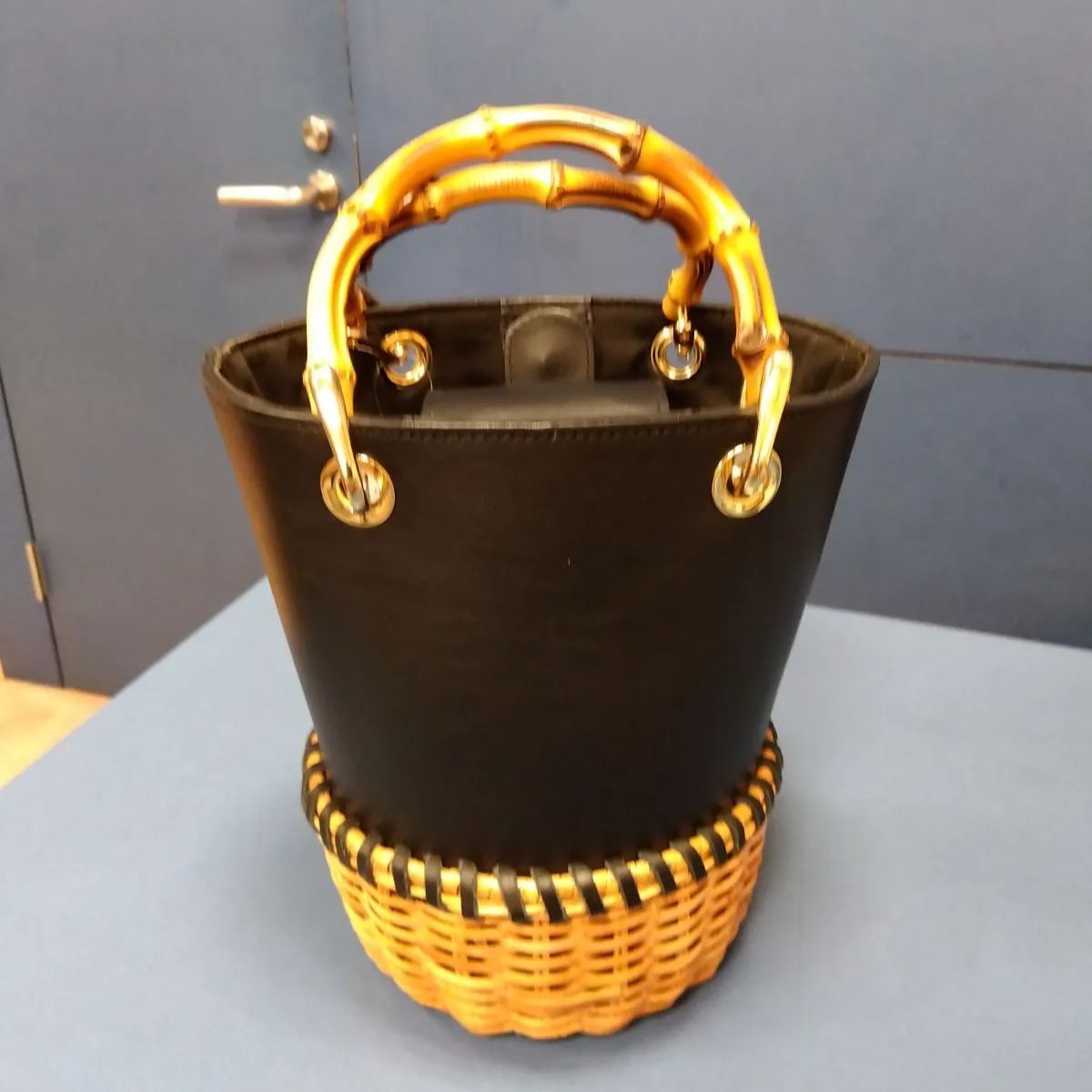 美品ヴィオラドーロかごバッグ.レザー×ラタン×バンブー ヴィオラドーロ VIOLAd'ORO 【正規品】 ヴィオラドーロ かご