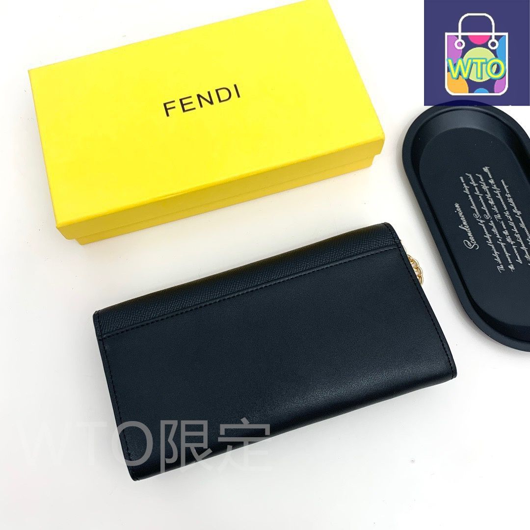 今日特価】Fendi フェンディ ショルダーウォレット 高級レザーと