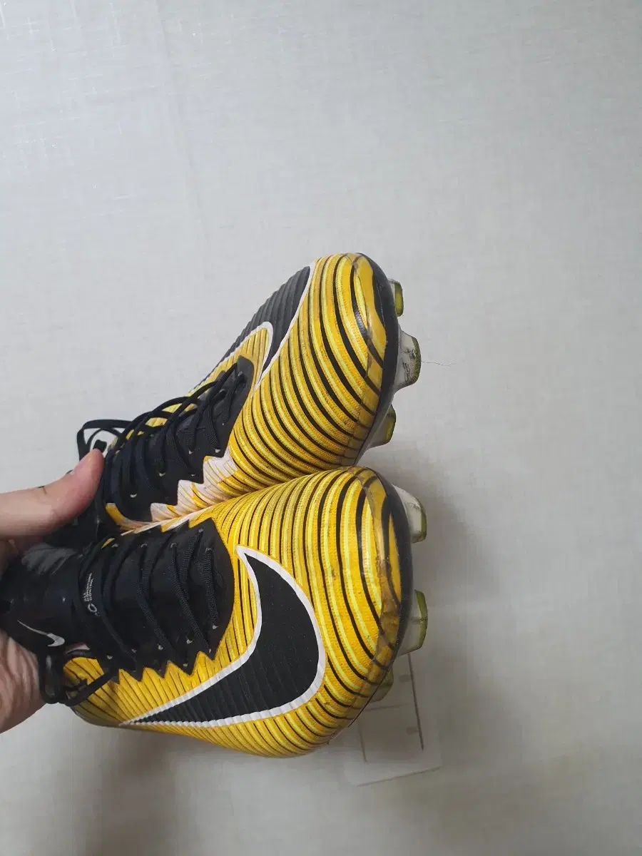 NIKE(ナイキ) マーキュリアル Vapor (ヴェイパー) 11 エリート