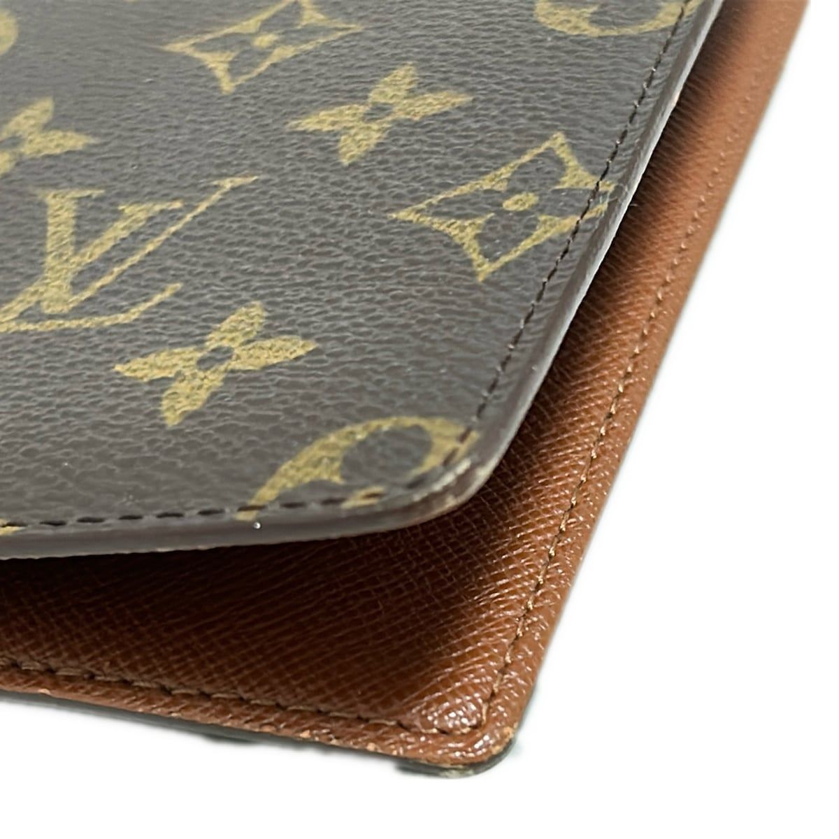 VUITTON