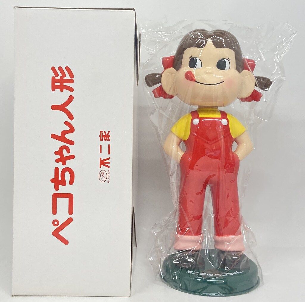 不二家　ペコちゃん　首振り人形　緑台 不二家 ペコちゃん人形 首振り人形 緑台 匿名配送 - メルカリ
