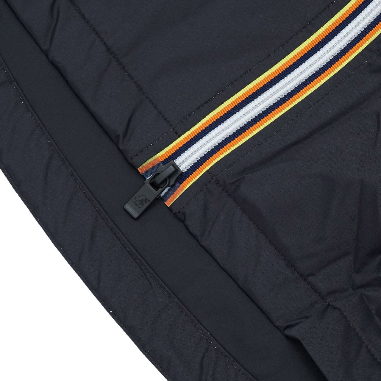 K-WAY レインコート　メンズ　Lサイズ　LE VRAI 3.0 EIFFEL K-WAY ケイウェイ K00BDG0 Le Vrai Eiffel 3.0 Warm 定番パッカブル