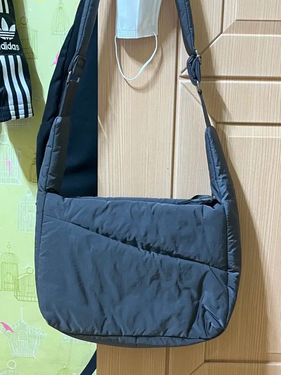 Hatchingroom パデッド ミナ バッグ グレー チャコール