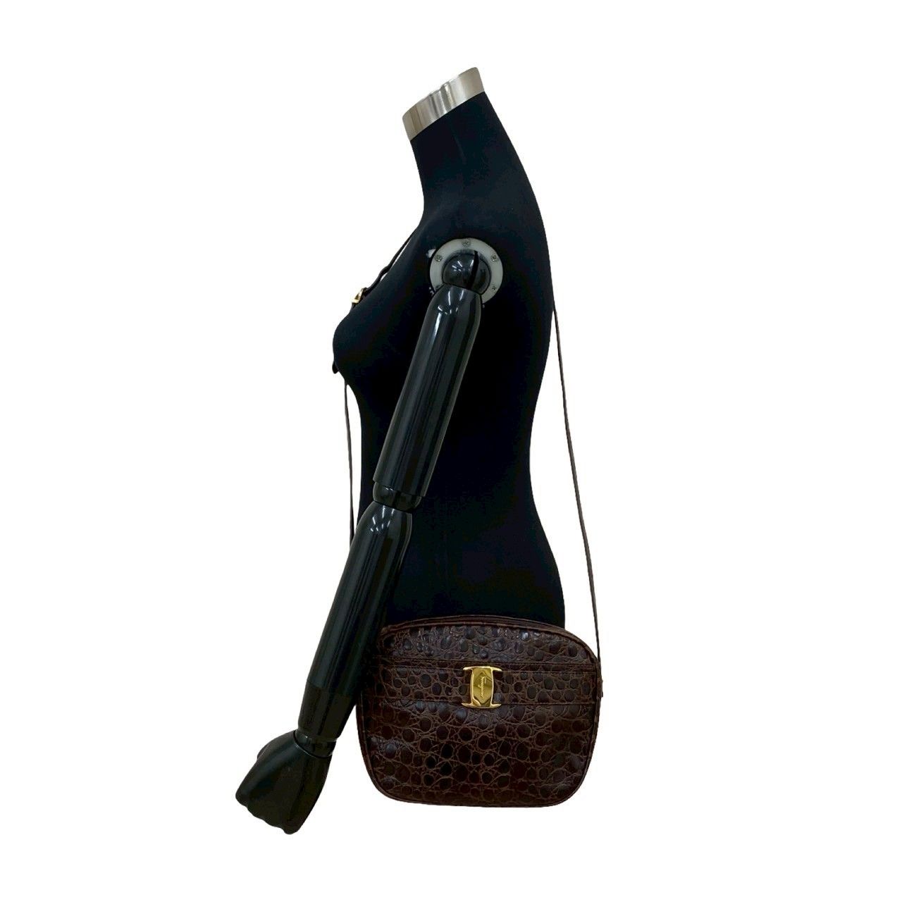 極 美品 Salvatore Ferragamo サルヴァトーレフェラガモ ヴァラ 金具  