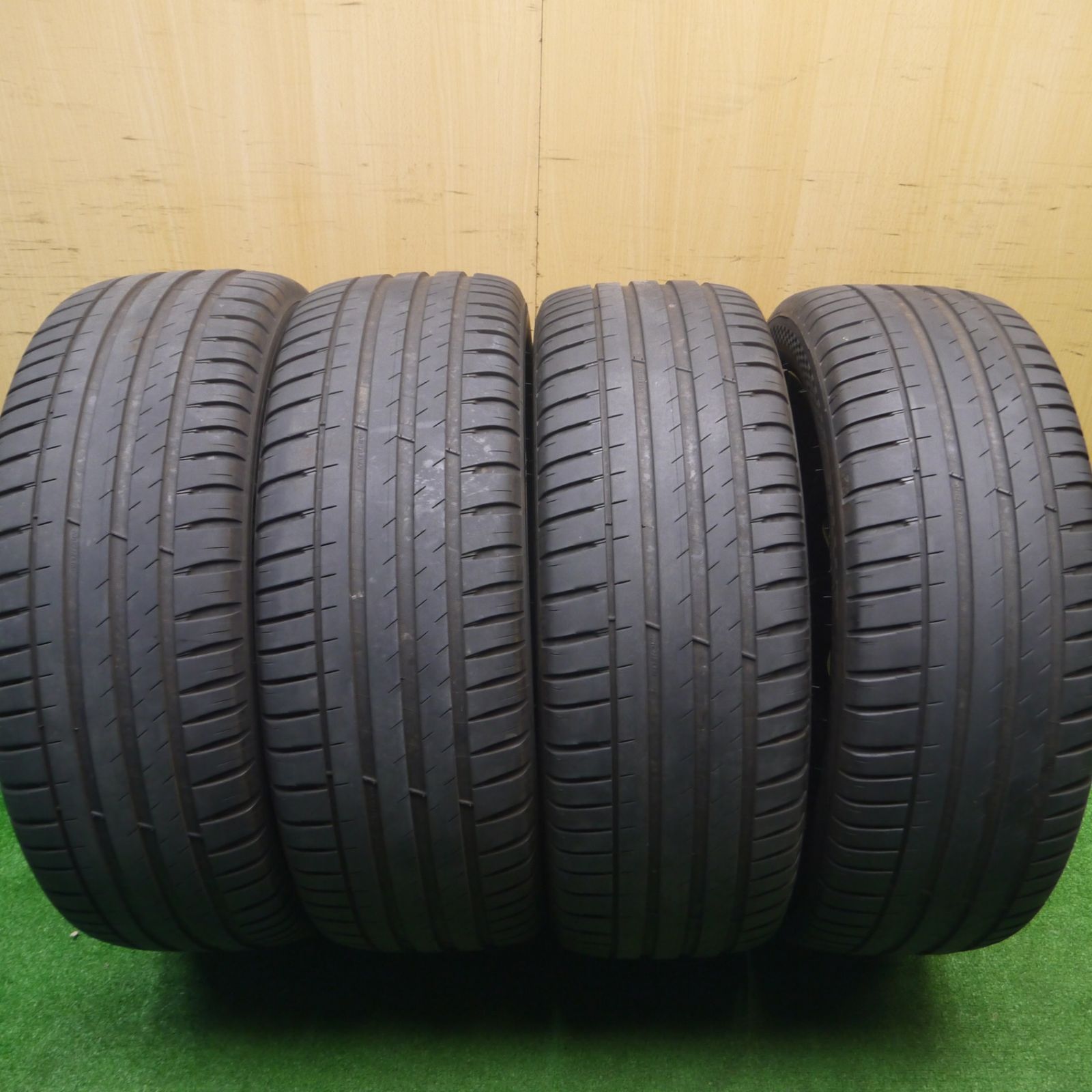 スポーツ4 SUV