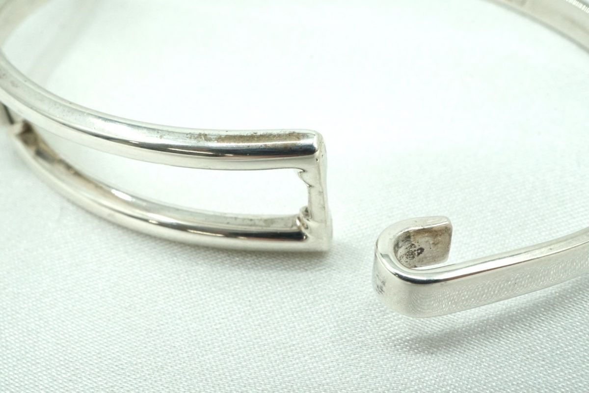 TIFFANY&Co. ティファニー レクタングル オープンスクエア バングル
