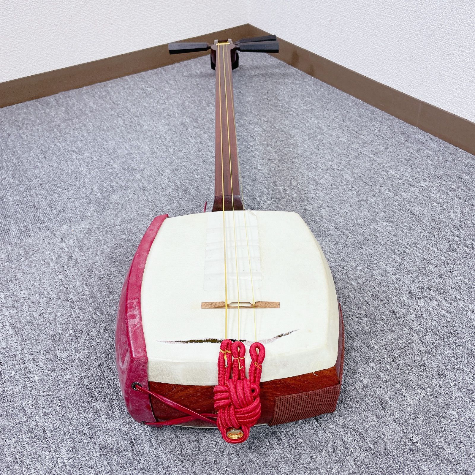 津軽三味線 太棹 東さわり 紅木 一本溝 丸打胴 銀河印