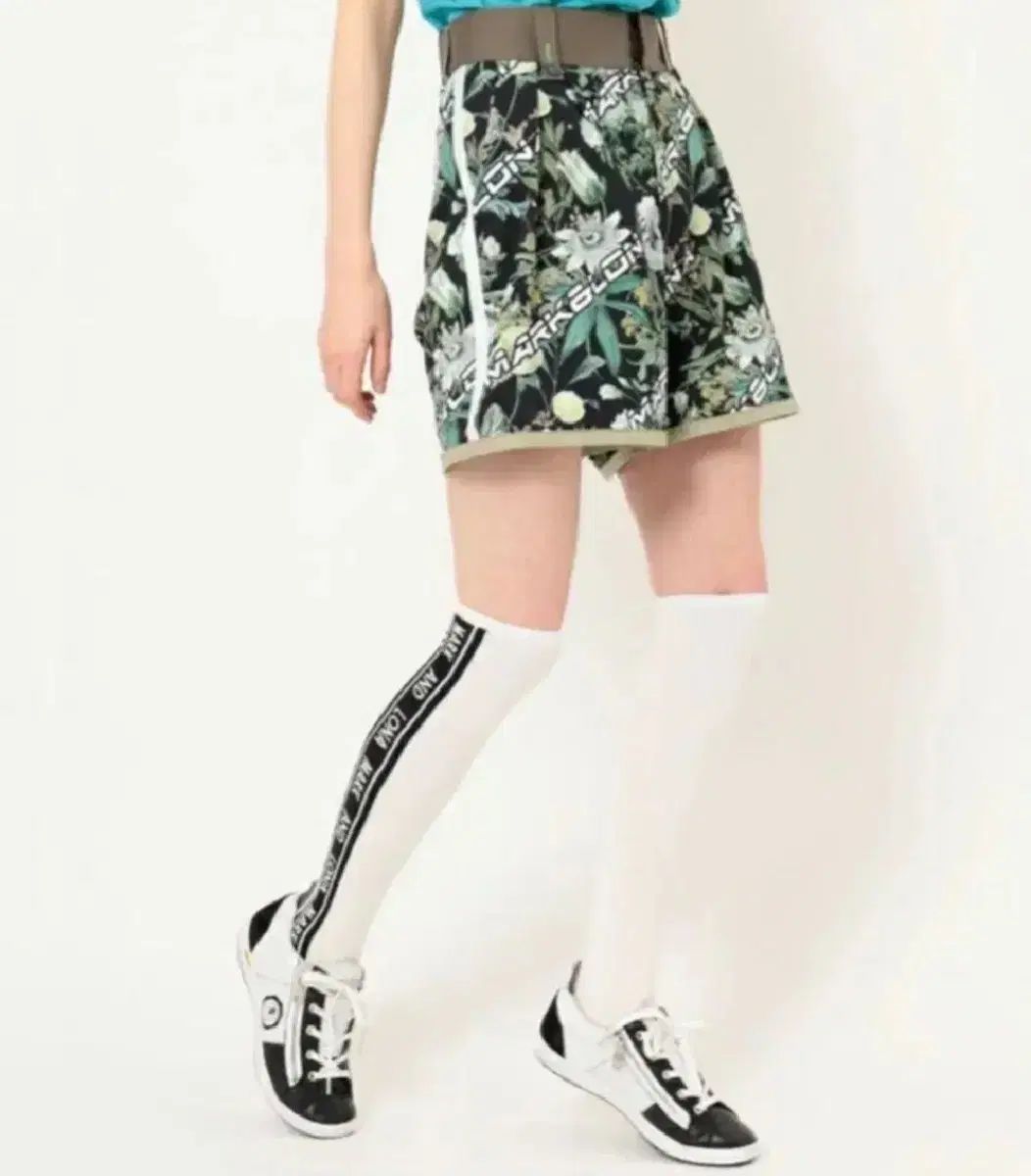 MARK&LONA マークアンドロナ 未使用 ショーツ MARK&LONA(マークアンドロナ) ショートパンツ｜中古ゴルフウェア