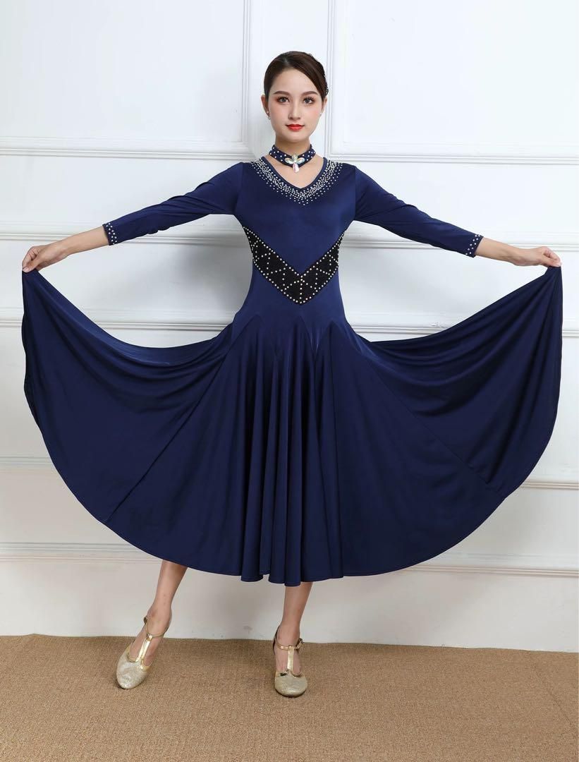 新品未使用 ストーン付き練習用ワンピース スタンダードの練習に