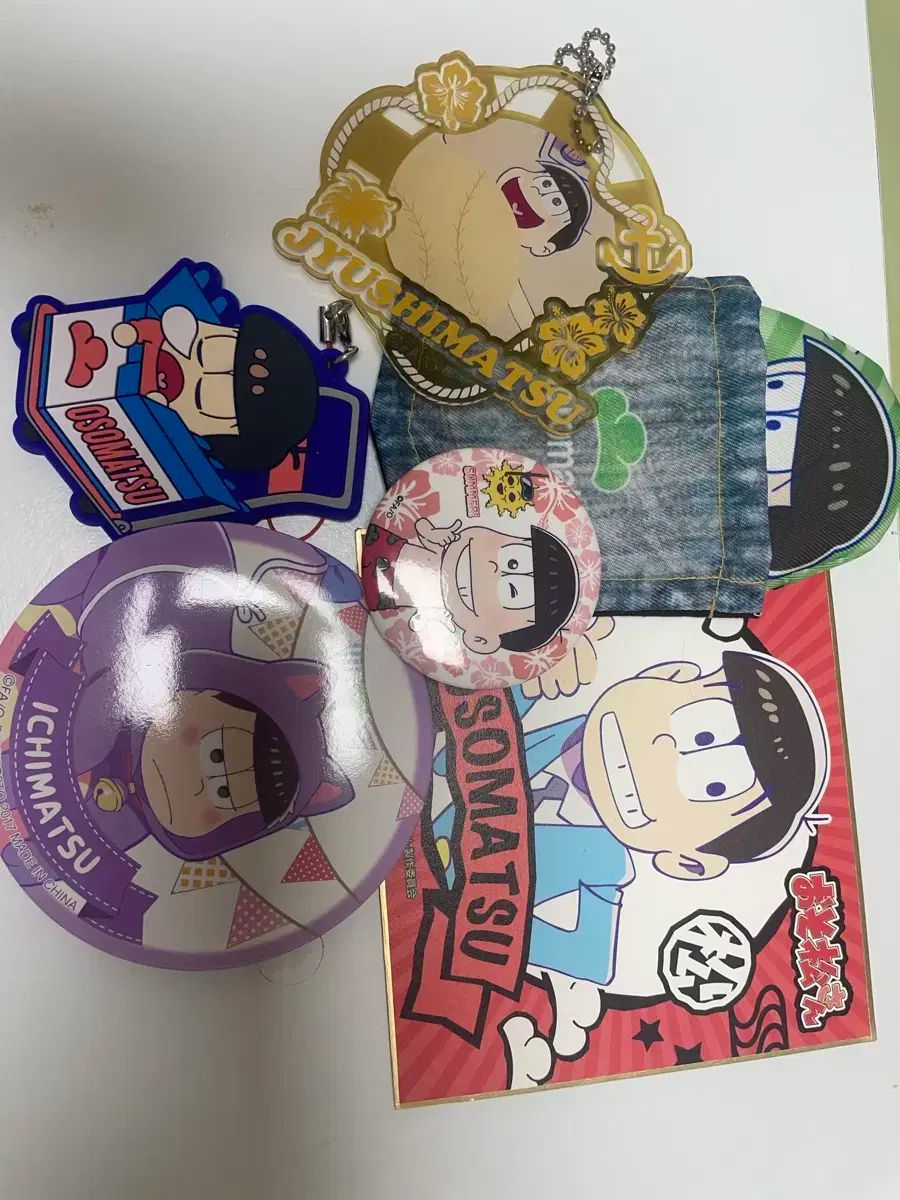 おそ松さん グッズ いろいろ まとめ売り おそ松さん チョロ松 十四松 グッズまとめ売り - メルカリ