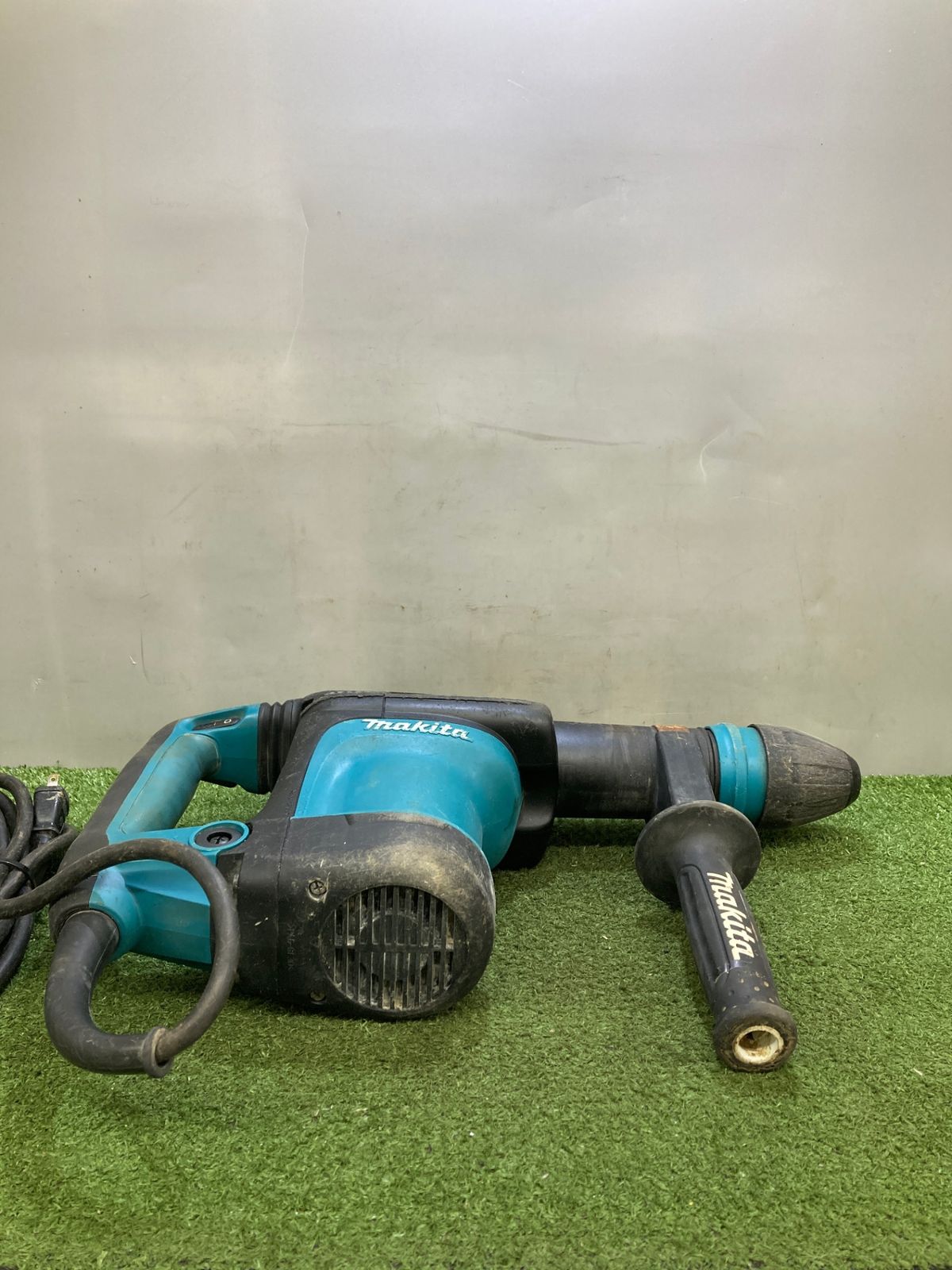 2025正規品激安大集合! 品 0921 makita マキタ 電動ハンマ SDSmax HM0871C IT410342Y69K