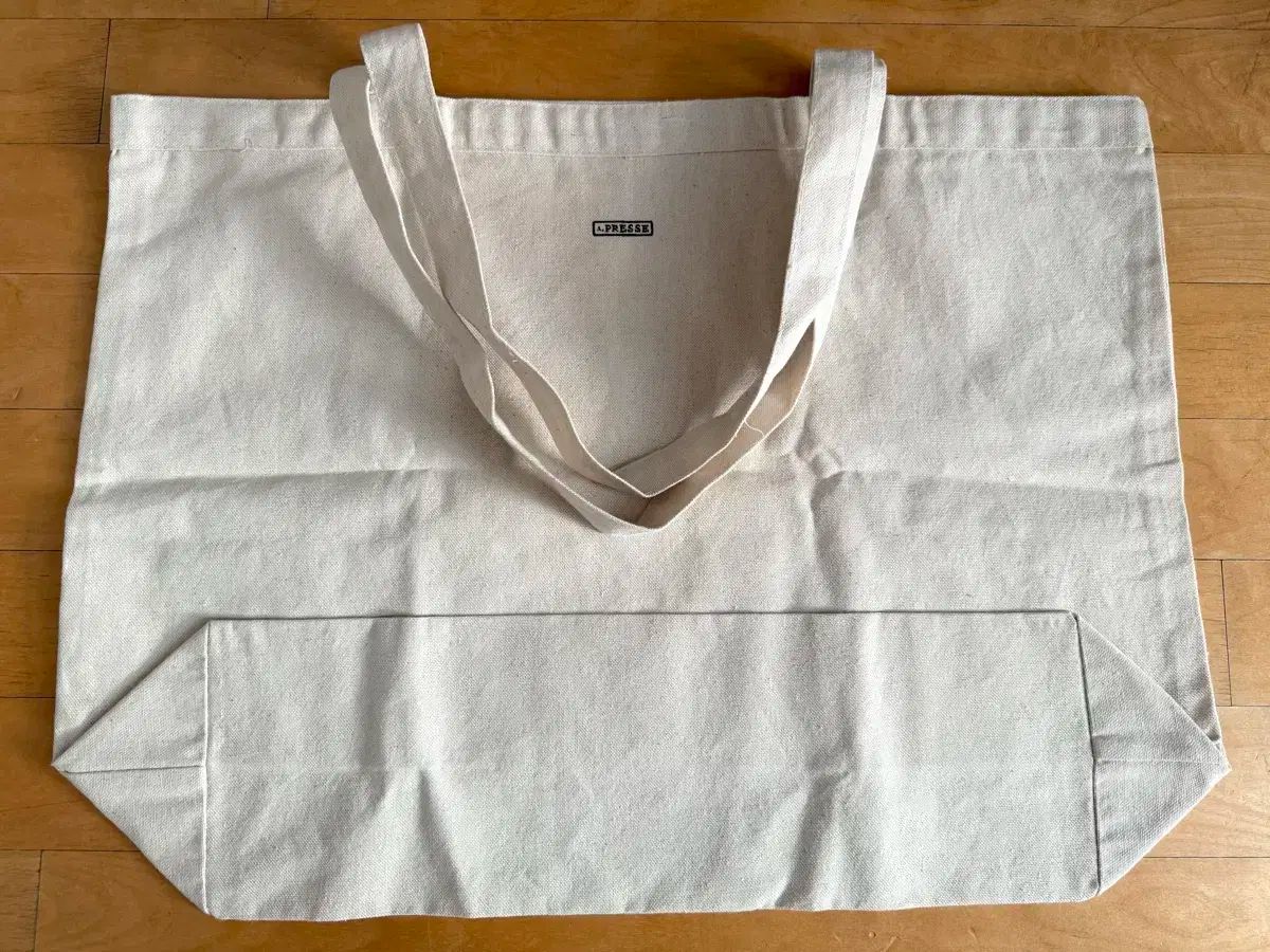 アプレッセ トートバッグ