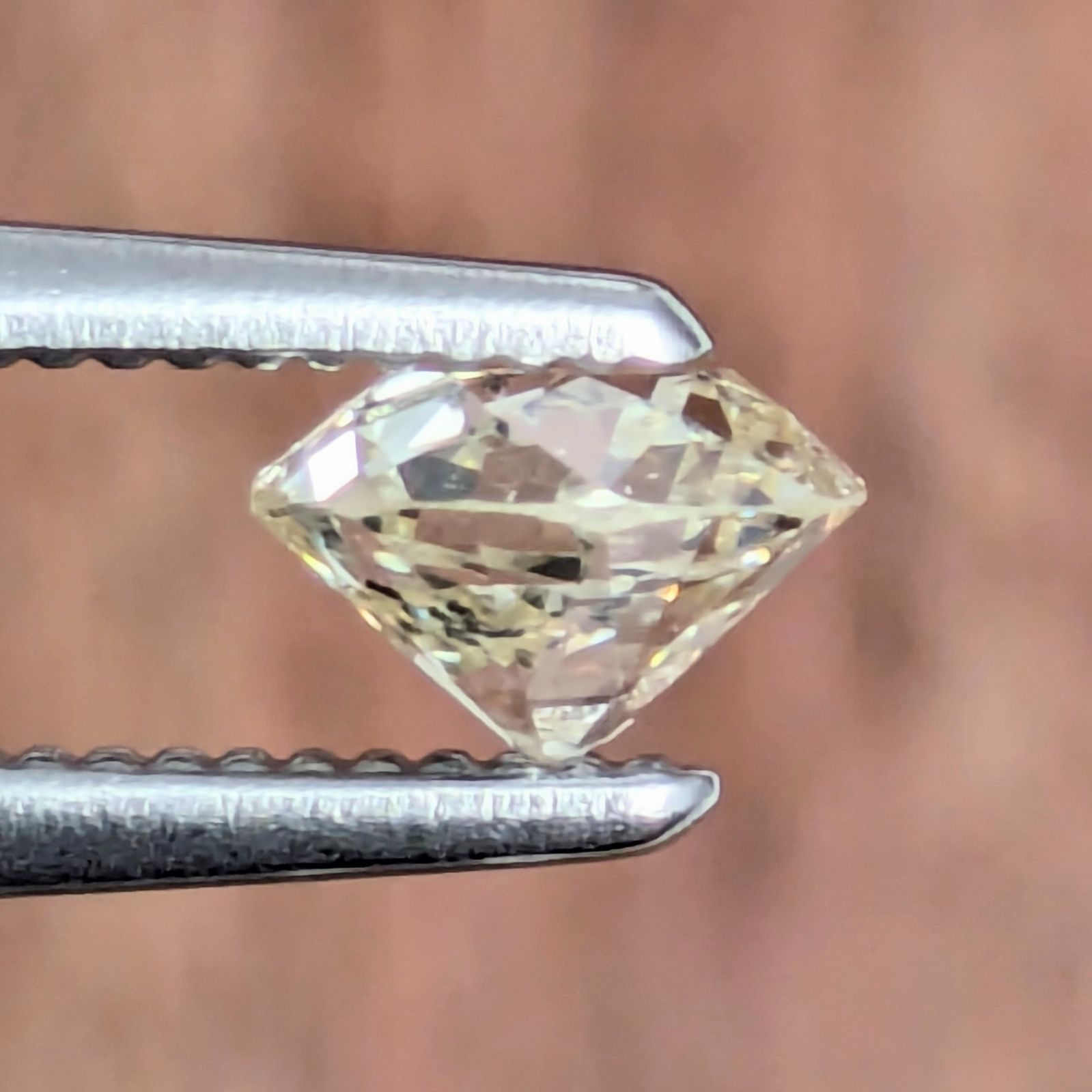 0.401ct