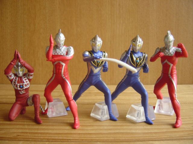 ♯Ees07JAH.G.C.O.R.E.ウルトラマン06フルコンプ8種 ♯Ees07JAH.G.C.O.R.E.ウルトラマン06フルコンプ8種 - メルカリ