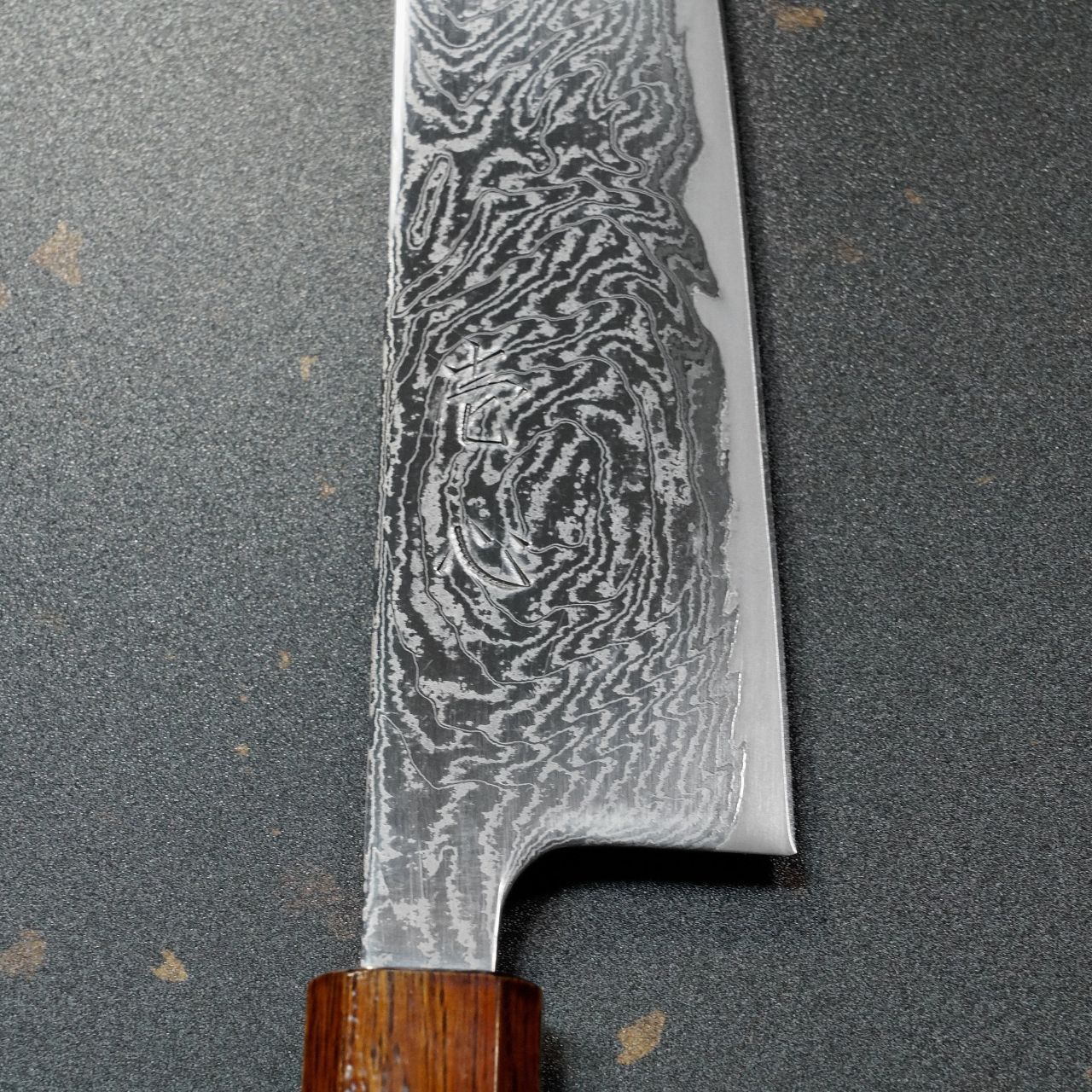 67層ダマスカス牛刀240mm デザートアイアンウッド黒水牛柄 67層ダマスカス牛刀240mm デザートアイアンウッド黒水牛柄（楽天