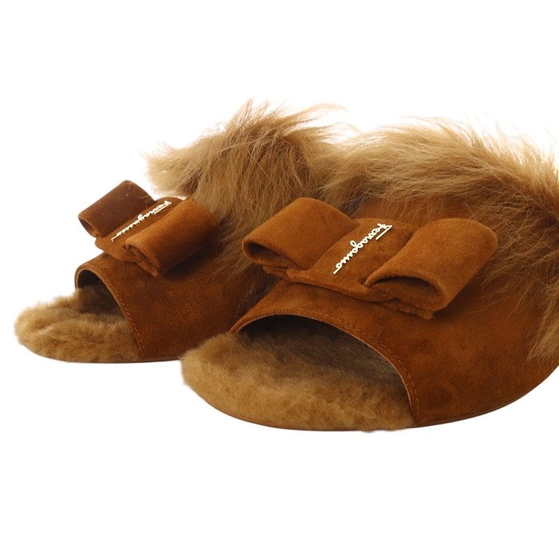 サルヴァトーレフェラガモ Salvatore Ferragamo VALERY FUR ミュール 