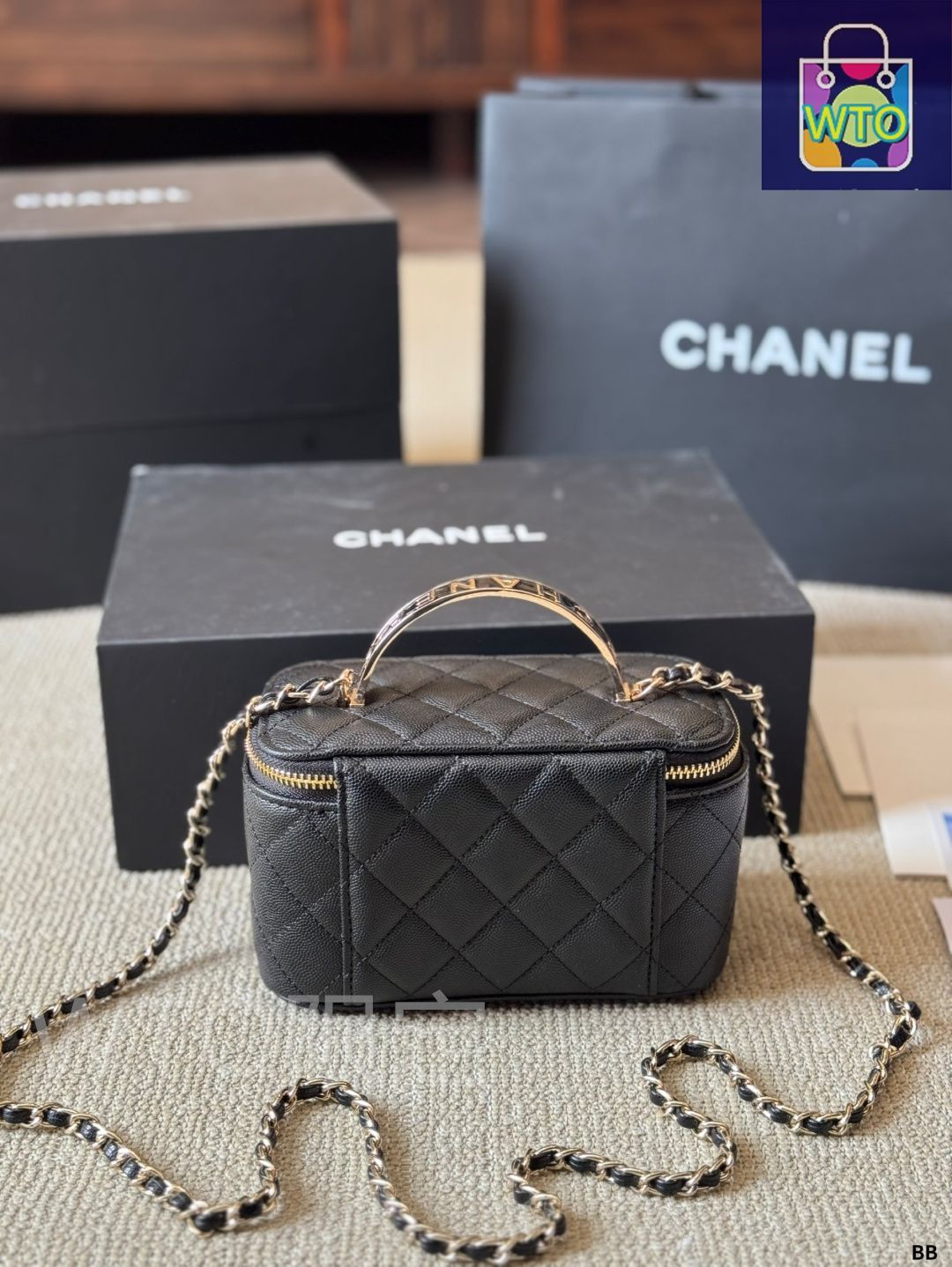 今日特価】Vintage Chanel ボックスバッグ-WTO輸入1 - メルカリ