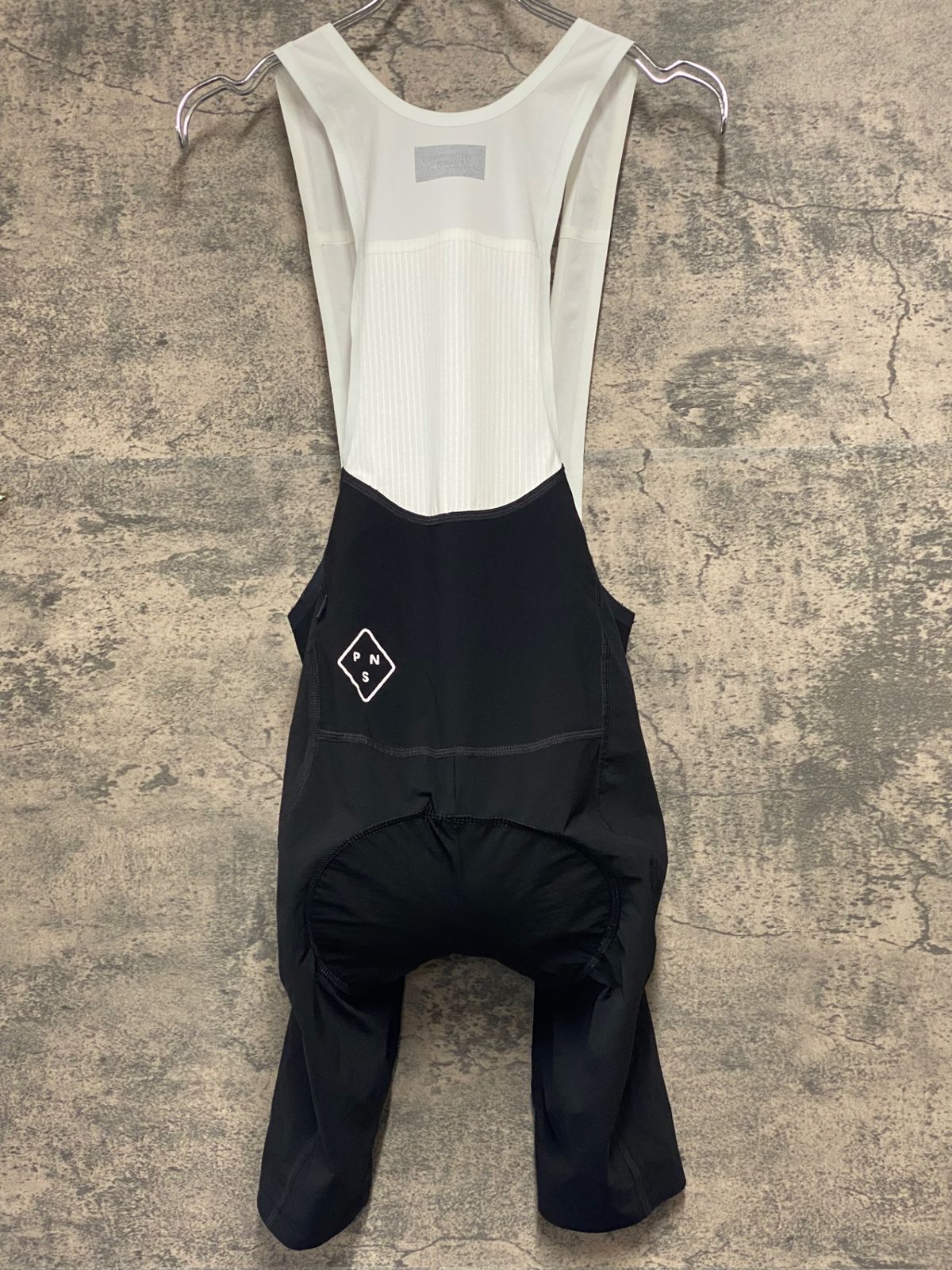 JH541 パスノーマルスタジオ PAS NORMAL STUDIOS ビブショーツ S 黒 ロゴプリント割れ