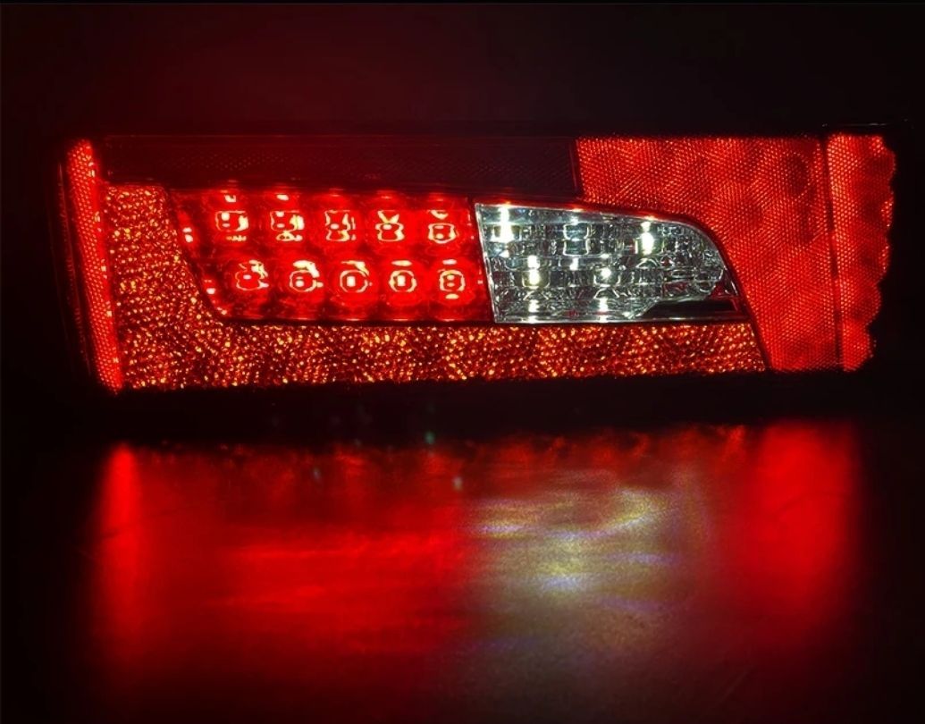 SCANIA スカニア タイプ 24V専用 LEDテールランプ トラック SCANIA スカニア タイプ 24V専用 LEDテールランプ ボルボ ユーロ