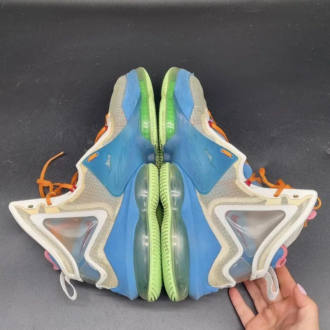 NIKE(ナイキ) レブロン XIX19 スペースジャム バスケット