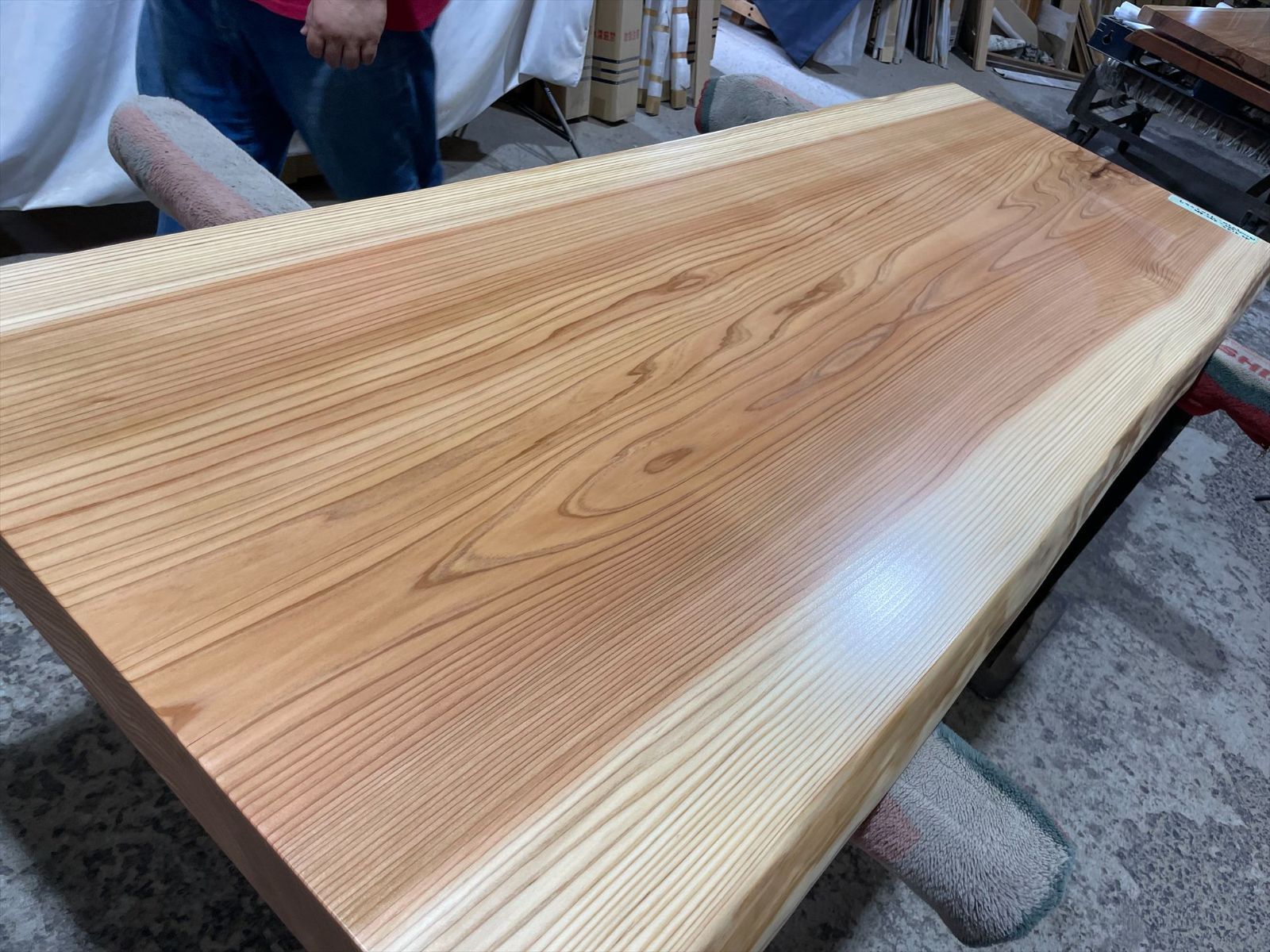 杉9132 一枚板無垢 1920x680-690-680x57mm 乾燥材 センターテーブル