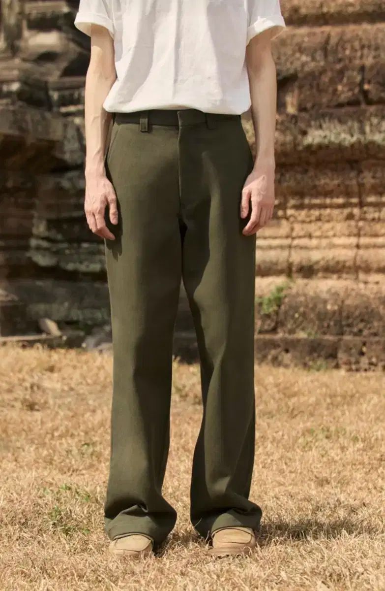 Stu ストレート コットン パンツ カーキ L