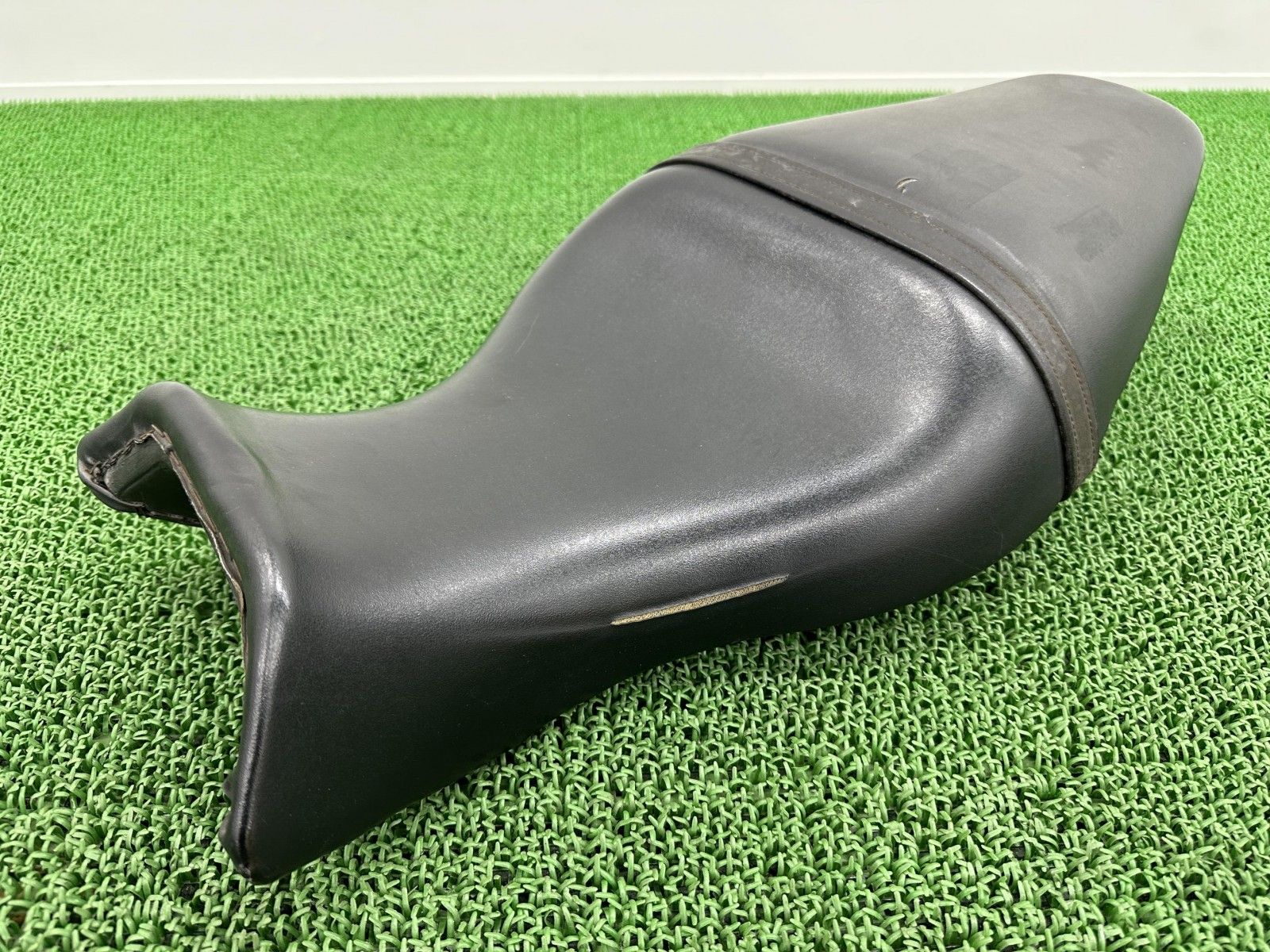 X1ライトニング シート ビューエル 純正 バイク 部品 Buell シート