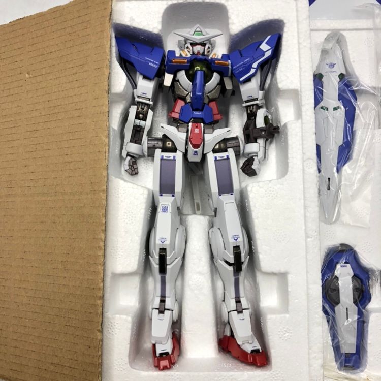 中古】バンダイ METAL BUILD ガンダムエクシア & エクシアリペア
