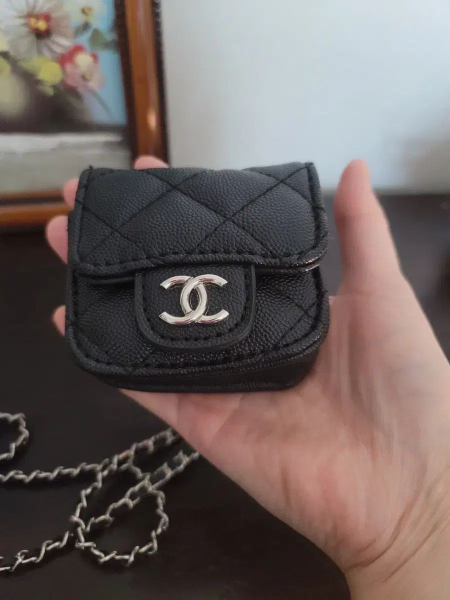 CHANEL シャネル エアポッド ケース
