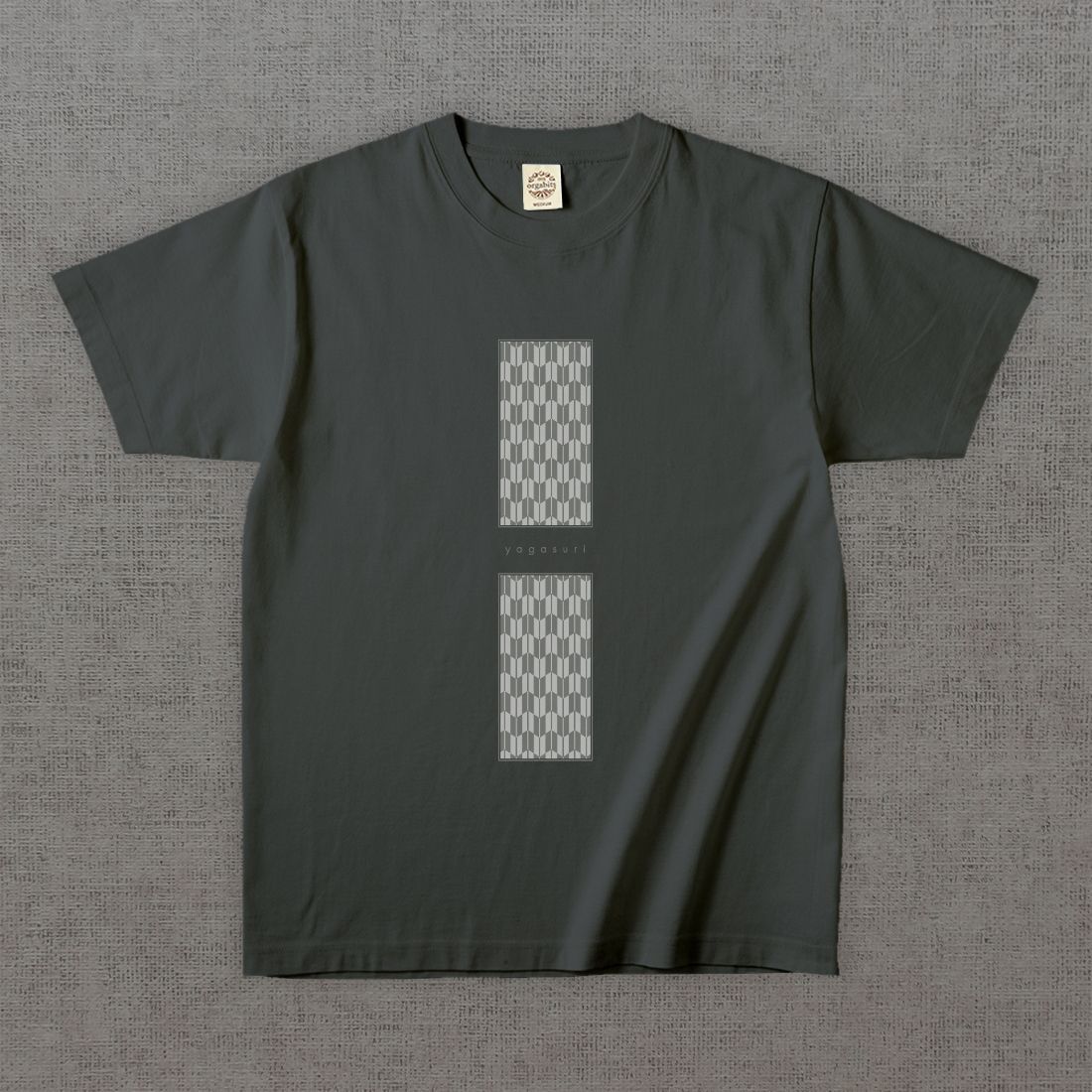 和柄Tシャツ　矢絣 -墨・角-