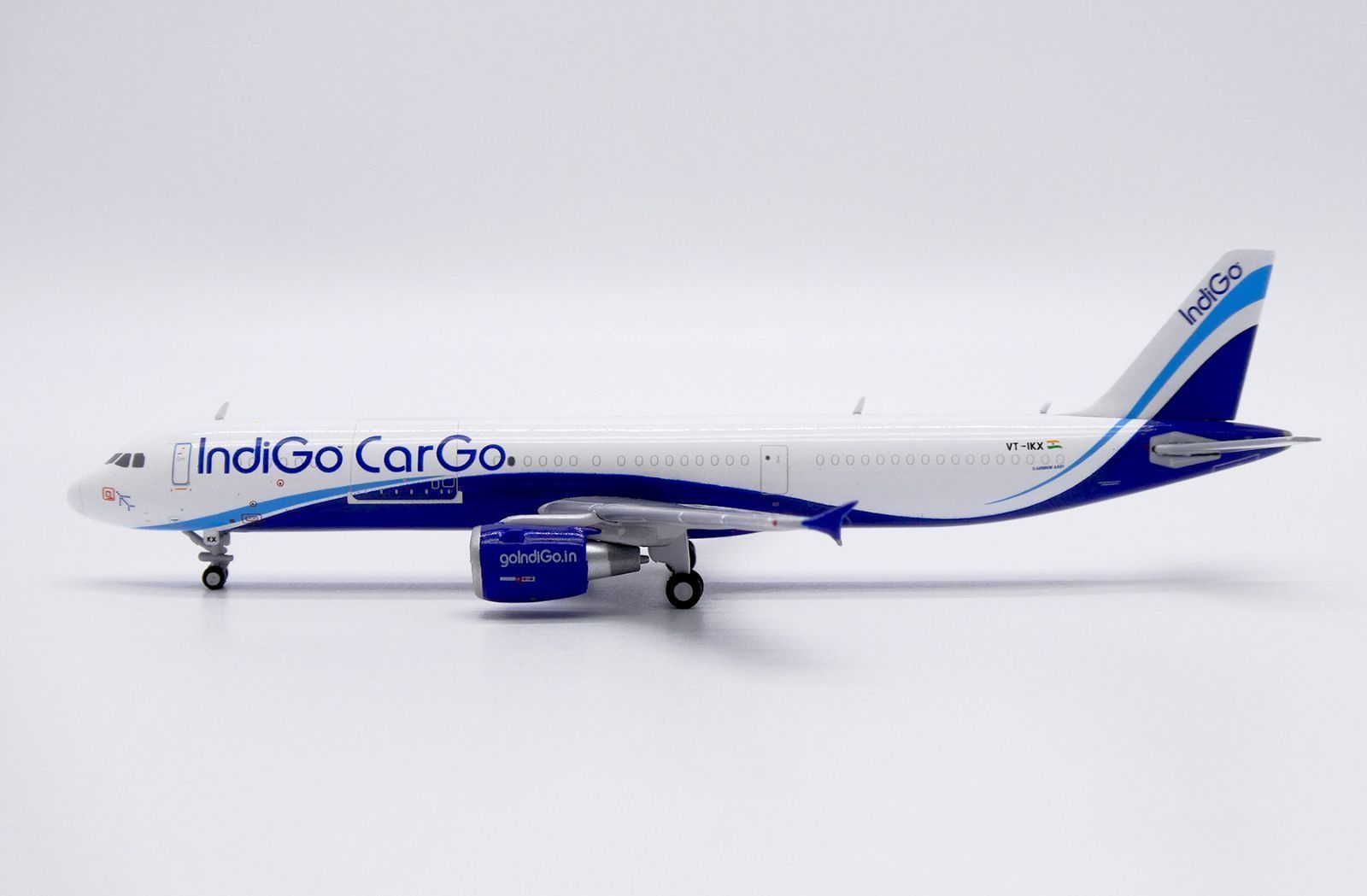 Jcwings インディゴカーゴ A321P2F VT-IKX 1|400 XX40173