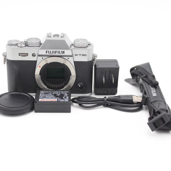 □美品□ FUJIFILM 富士フイルム ミラーレス一眼カメラ X-T30