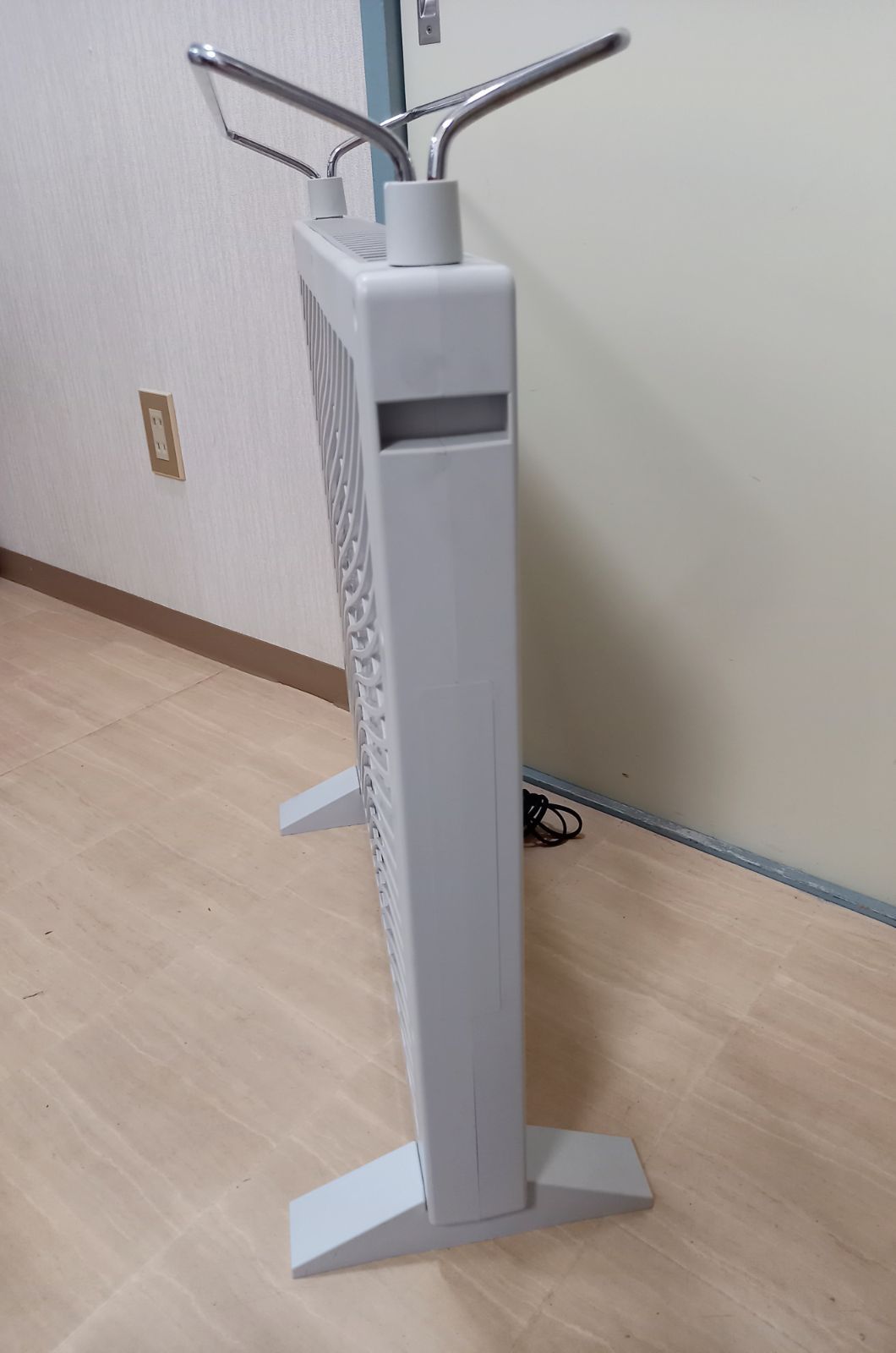 富士ホーローの遠赤外線パネルヒーター HL−650 遠赤外線パネル