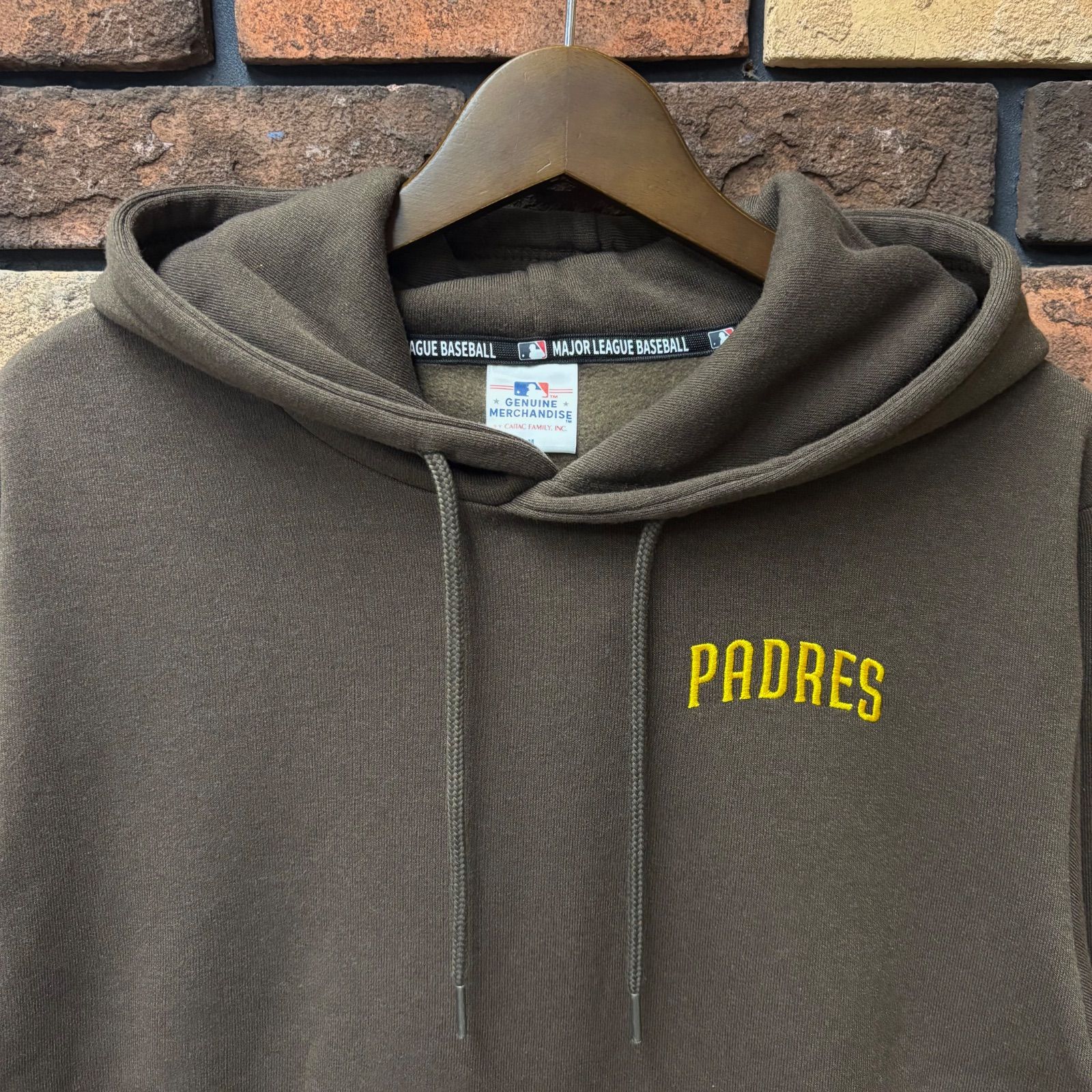MLB/サンディエゴ・パドレス バックプリントプルパーカー】長袖 野球