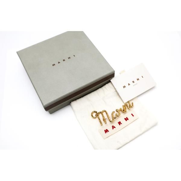 MARNI ブローチ ロゴ MARNI マルニ ロゴ ブローチ アクセサリー - メルカリ