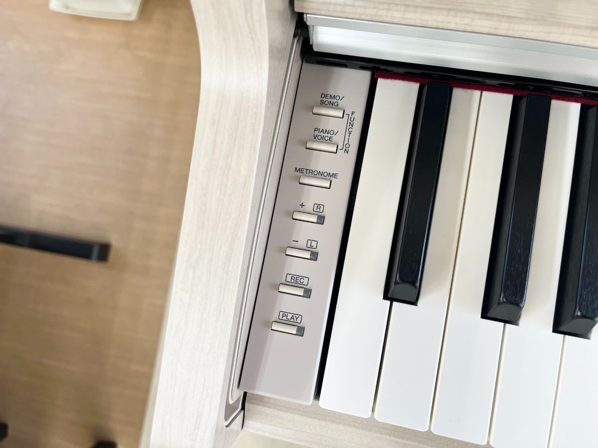 中古電子ピアノ専門店】 ヤマハ YDP-164WA ホワイトアッシュ調