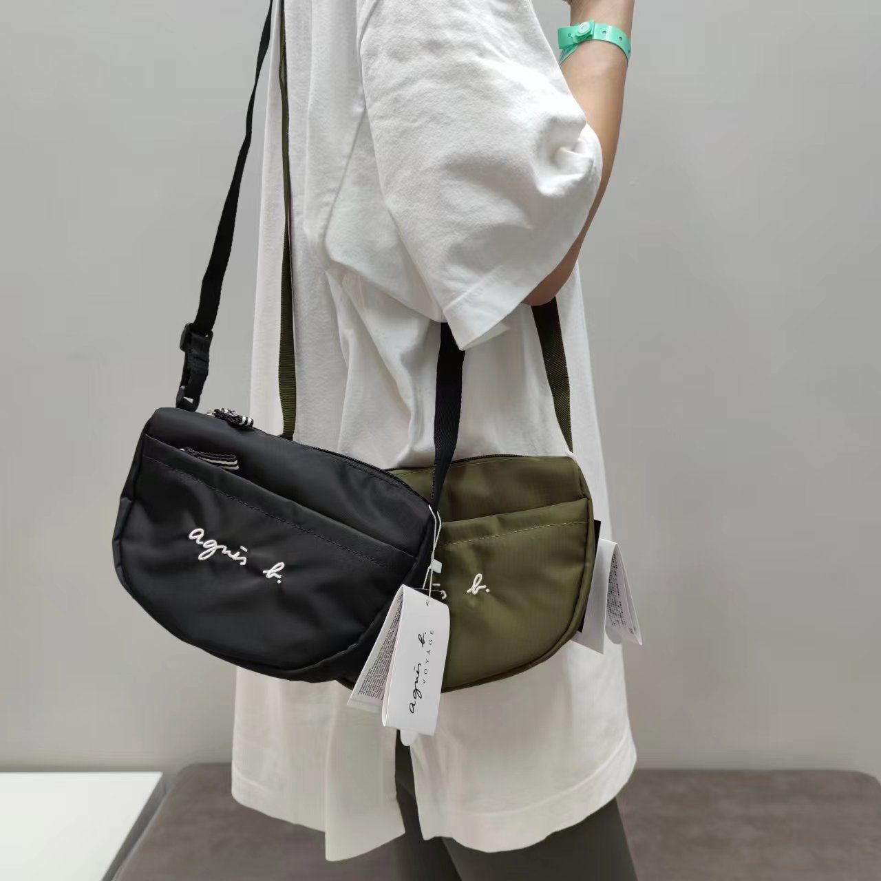 新品 agnes b. アニエスベー ショルダーバッグ ポシェット ミニバッグ レディース バックパック メッセンジャーバッグ メンズ ブラック  グリーン ネイビー ナイロン 防水 おしゃれ 新品未使用 男女兼用 - メルカリ